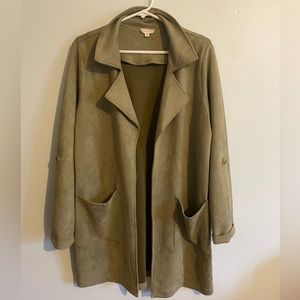 Hem and thread open faux suede jacket. Size M.